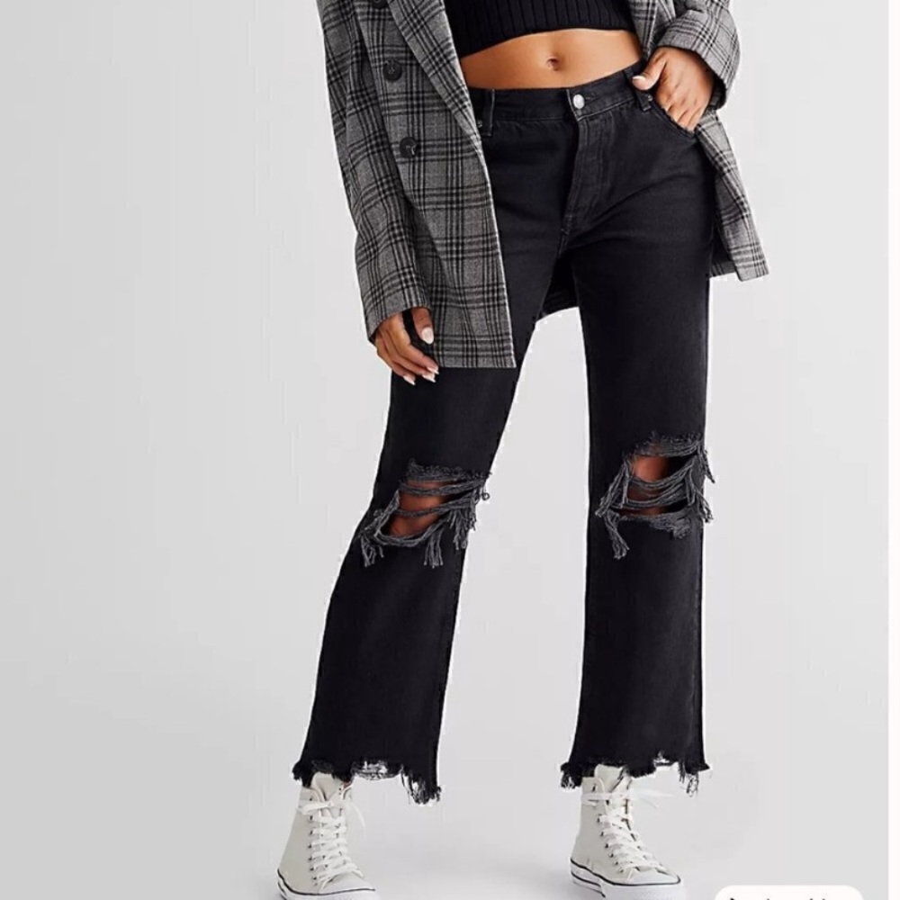 NEW Free People Maggie Mid-Rise Straight-Leg Jeans in Washed Black